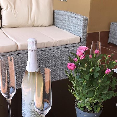לה קאלה דה מיחאס La Cala Azul 2 Bedroom Apartment With Big Sunny Terrace & Walking Distance To All The Amenities - Costa Del Sol מראה חיצוני תמונה